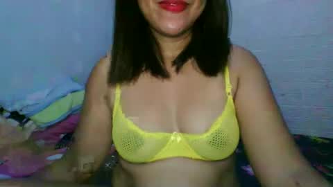 azelliya2018 online show from 04/25/26, 12:08