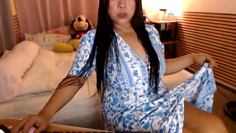 Snapshot of azianalina chatting on 12/07/24, 02:20 Lina online show from 12/07/24, 02:20