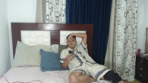 Aziel Pantoja online show from 10/16/25, 01:28