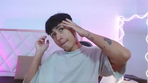 aziel_tay online show from 10/08/25, 11:30