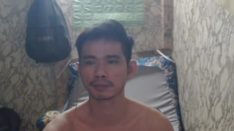 Snapshot of azn_philip chatting on 01/06/25, 07:02 Philip online show from 01/06/25, 07:02