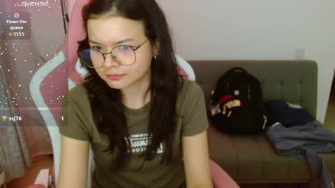 Azu  online show from 04/23/26, 01:18