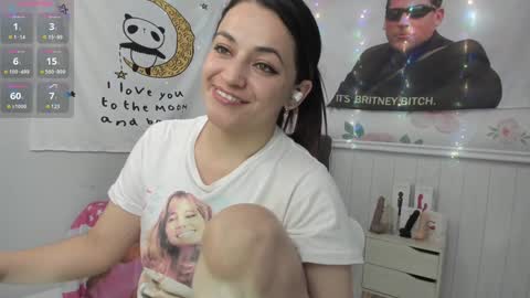 Snapshot of azucenaxxxgp chatting on 12/12/24, 09:48 Azucena R online show from 12/12/24, 09:48