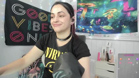 Snapshot of azucenaxxxgp chatting on 12/13/24, 07:10 Azucena R online show from 12/13/24, 07:10