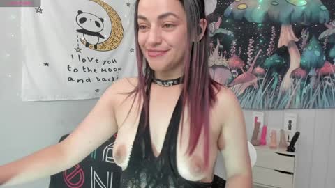Snapshot of azucenaxxxgp chatting on 01/20/25, 05:06 Azucena R online show from 01/20/25, 05:06