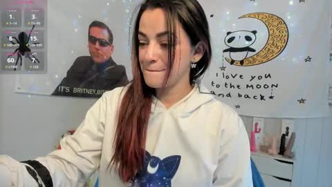 Snapshot of azucenaxxxgp chatting on 02/21/25, 03:21 Azucena R online show from 02/21/25, 03:21
