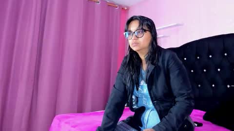 Snapshot of azul_moon chatting on 11/24/25, 03:39 azul_moon online show from 11/24/25, 03:39