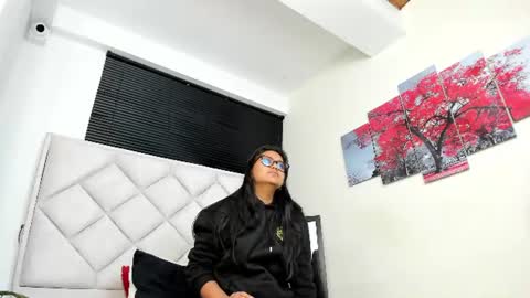 Snapshot of azul_moon chatting on 07/19/26, 03:43 azul_moon online show from 07/19/26, 03:43