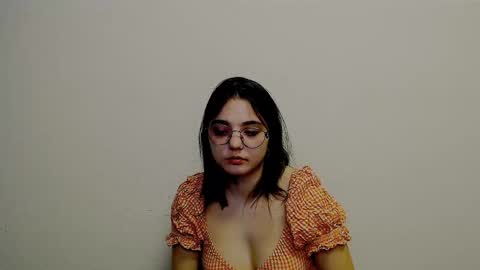 azumi_chan_ online show from 01/08/26, 10:34