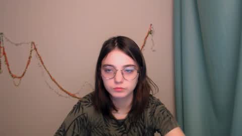 azumi_chan_ online show from 02/07/26, 03:49