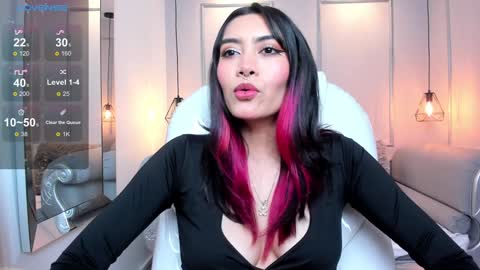 Azura online show from 01/28/25, 07:53