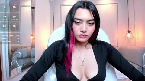 Azura online show from 01/28/25, 10:56