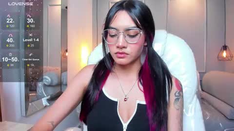 Azura online show from 11/19/25, 07:25