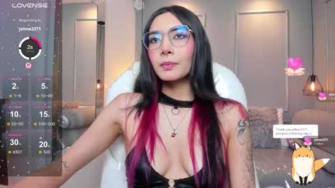 Azura online show from 12/01/25, 07:19