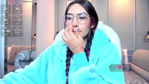 Azura online show from 01/09/26, 07:26