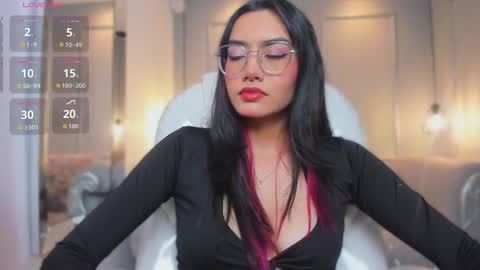 Azura online show from 02/09/26, 07:40