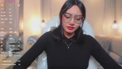 Azura online show from 03/10/26, 10:48