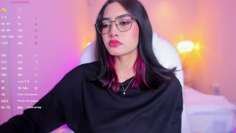 Azura online show from 04/02/26, 11:52