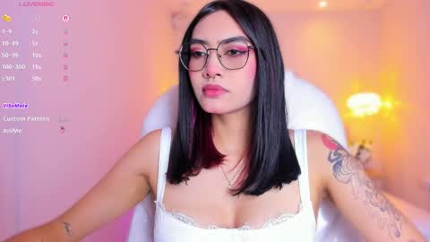 Azura online show from 04/15/26, 07:21