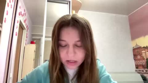 Snapshot of azzieheberly chatting on 07/08/26, 05:28 Niki online show from 07/08/26, 05:28