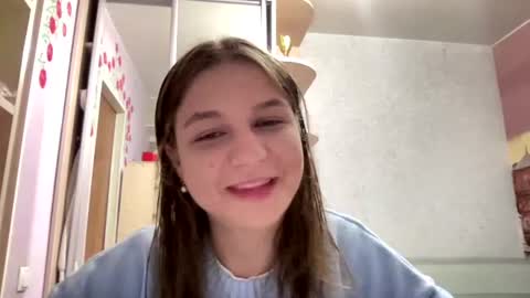 Snapshot of azzieheberly chatting on 07/14/26, 06:13 Niki online show from 07/14/26, 06:13