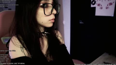 Snapshot of b0pppo chatting on 01/08/25, 07:03 your fuckdoll  sub girl  MORE ME  online show from 01/08/25, 07:03