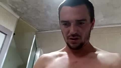 Snapshot of b269852976100 chatting on 05/17/26, 05:53 b269852976100 online show from 05/17/26, 05:53