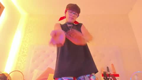 Anny online show from 09/26/25, 08:13