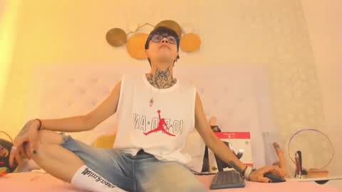 Anny online show from 09/30/25, 07:41