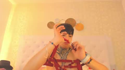 Anny online show from 10/04/25, 07:56