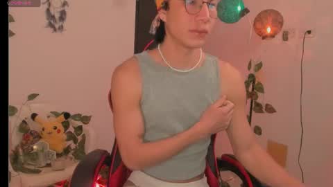 Snapshot of baaby_boyy chatting on 06/11/26, 08:01 odeley online show from 06/11/26, 08:01