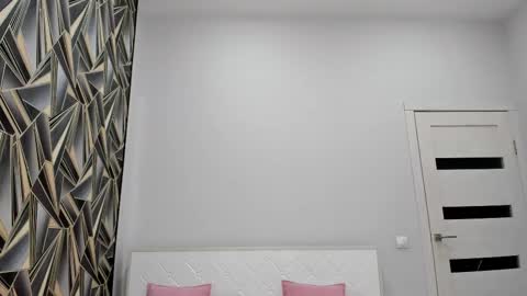 Monica online show from 03/27/26, 02:28