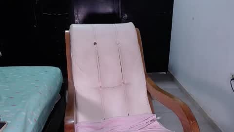 babby_swet online show from 11/12/25, 12:05