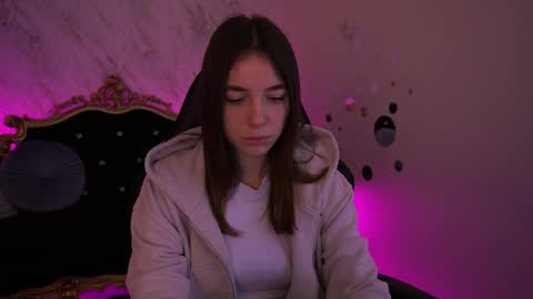 Babe online show from 04/04/26, 06:44