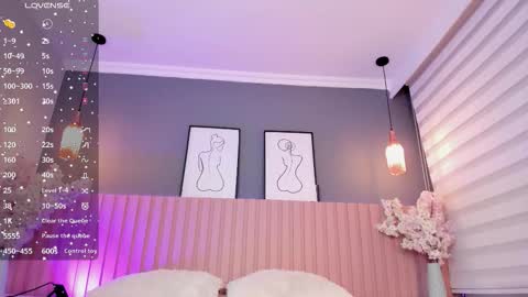 Snapshot of babe_sophiee chatting on 10/15/25, 03:17 babe_sophiee online show from 10/15/25, 03:17