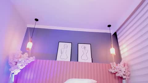 Snapshot of babe_sophiee chatting on 10/18/25, 03:09 babe_sophiee online show from 10/18/25, 03:09