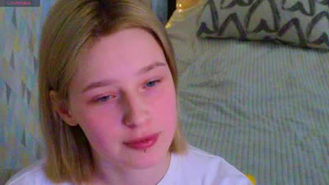 Sweety Eva online show from 04/08/26, 10:59