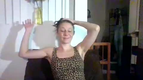 Babette online show from 09/11/25, 01:17