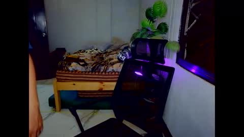 Snapshot of babicams chatting on 04/01/26, 06:49 nathan online show from 04/01/26, 06:49