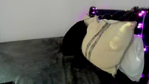 BabieLynn online show from 12/17/25, 02:45