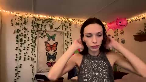 Fern Browning online show from 01/11/25, 02:41