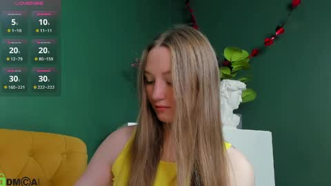 Snapshot of baby_annn chatting on 05/22/26, 03:02 Ann online show from 05/22/26, 03:02