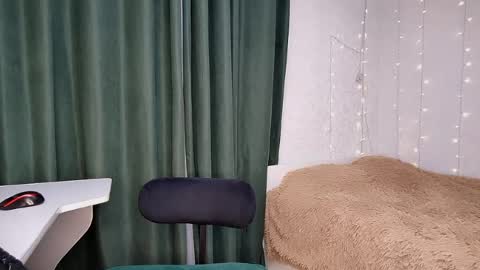 Alis online show from 04/19/26, 06:10