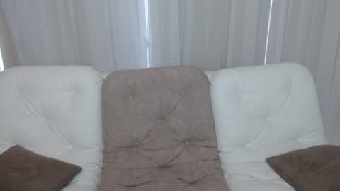 Snapshot of baby_emmaa chatting on 01/28/25, 10:23 Baby emmaa online show from 01/28/25, 10:23