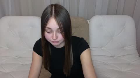 Snapshot of baby_emmaa chatting on 02/27/25, 08:31 Baby emmaa online show from 02/27/25, 08:31