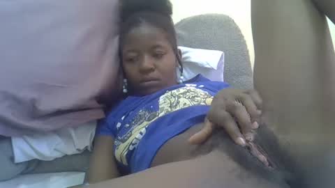 baby_facii online show from 02/10/25, 11:04