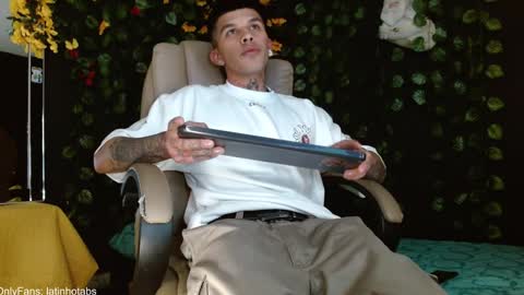 OF GxoXabs online show from 12/26/24, 01:07