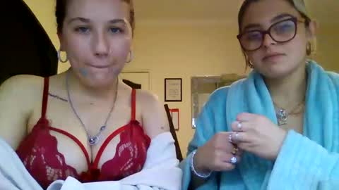 baby_girls2224 online show from 02/17/26, 08:37