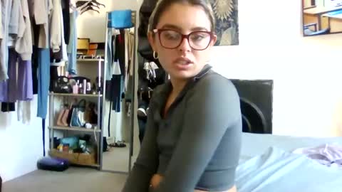 baby_girls2224 online show from 04/27/26, 07:28