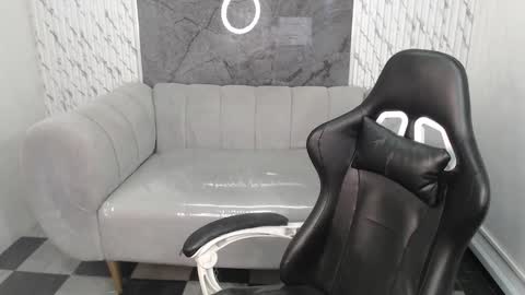 Snapshot of baby_khloe_b chatting on 03/16/26, 01:04 baby_khloe_b online show from 03/16/26, 01:04